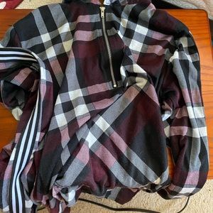 Womens cropped flannel